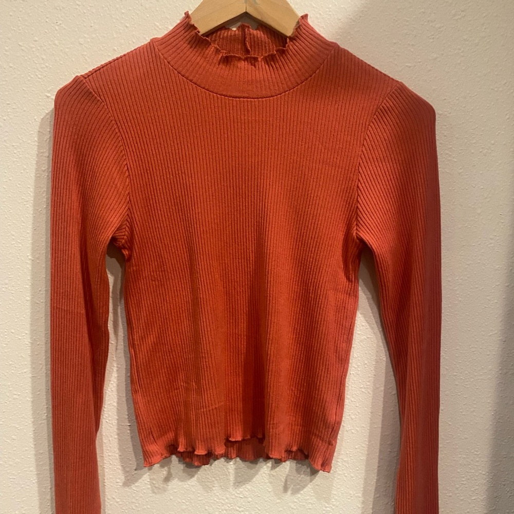 American Eagle crop ruffle turtleneck small